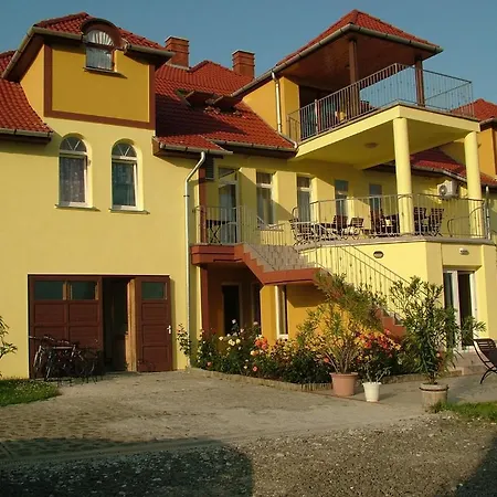 Citadella Wellness Panzio Eger