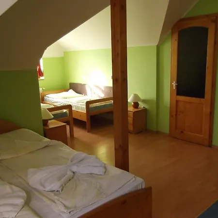 Bed and Breakfast Citadella Wellness Panzio Έγκερ